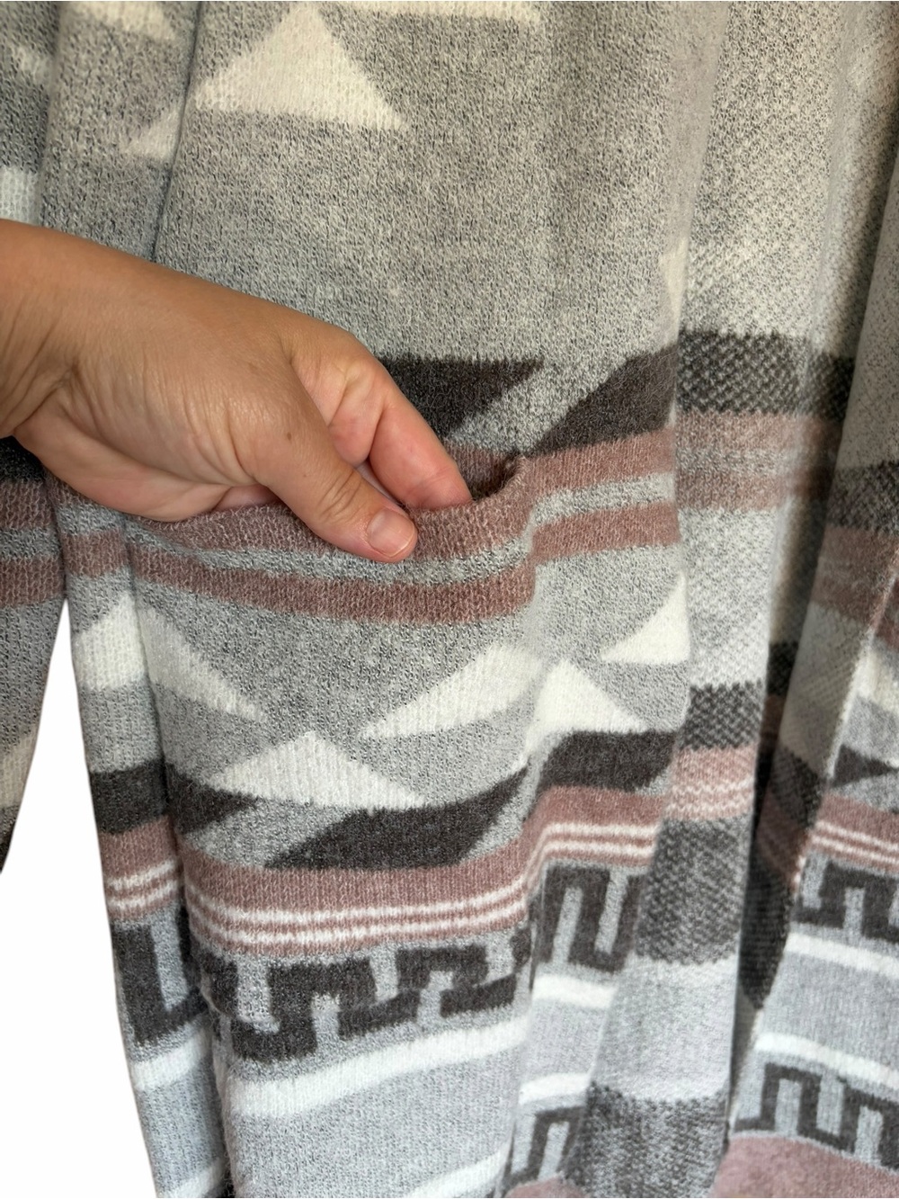 Boho Southwestern Aztec Open Front Cardigan Sweater in Dusty Rose, Gray, White - Picture 2 of 6